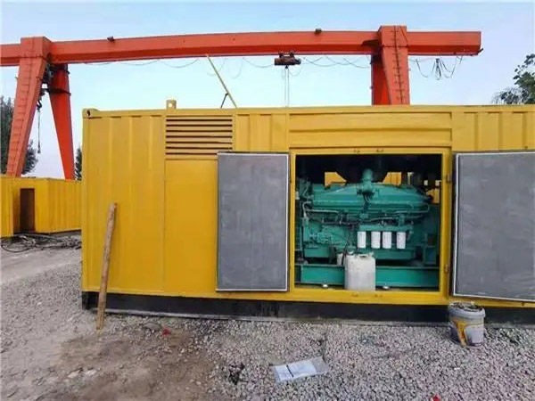 额济纳冬季低温环境下，500KW发电机组应该选择什么类型的启动电瓶？