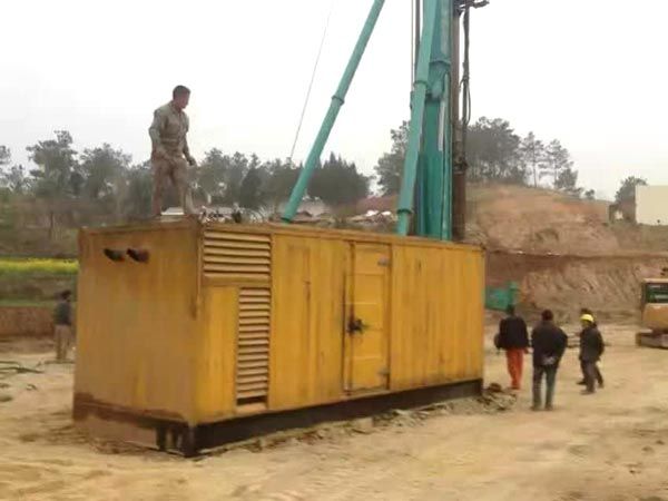 额济纳如何判断水冷式机油散热器密封件是否需要更换？